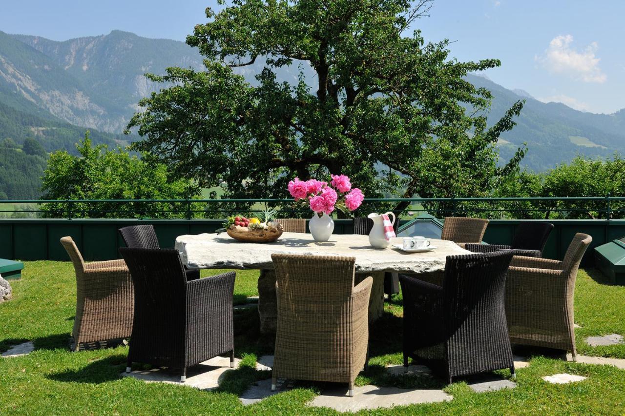 Hotel Herrschaftstaverne Хаус-им-Энншталь Экстерьер фото